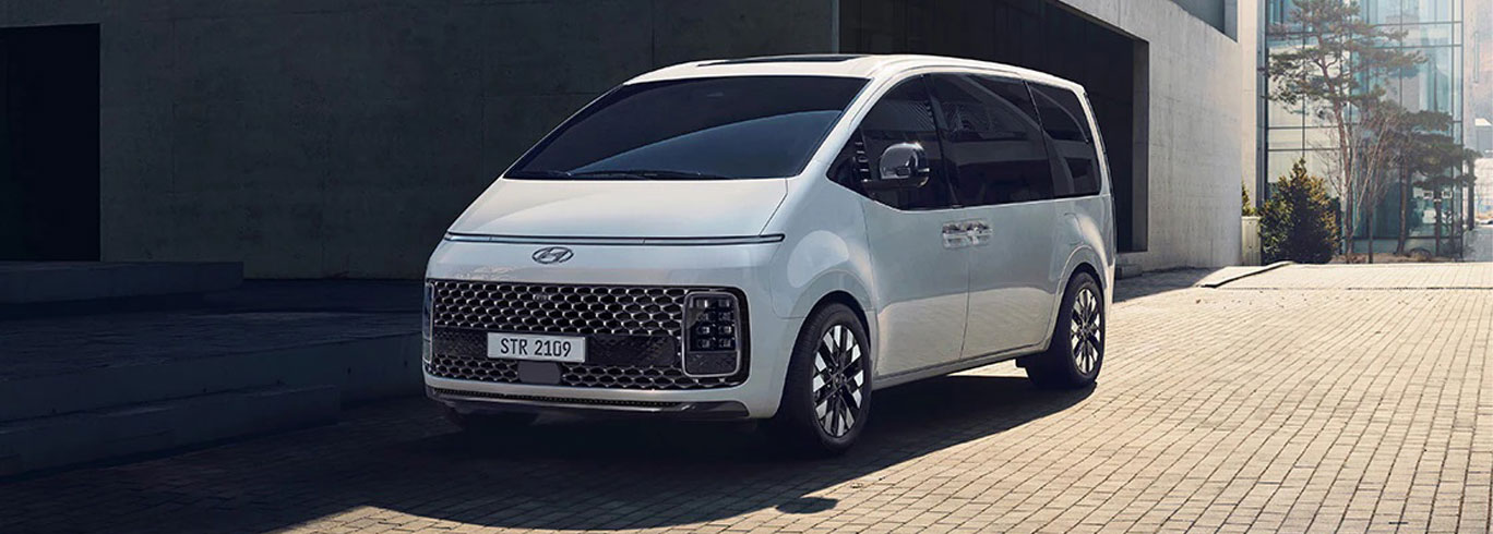 HYUNDAI STARIA
